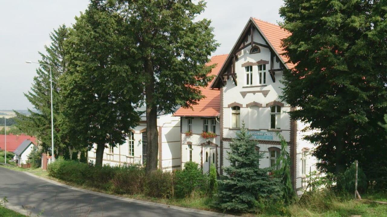 Апартаменти Dom Pod Orlimi Skalami - Blisko Zamku Czocha Лєшна Екстер'єр фото